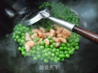 Fried Peas with Shrimp recipe
