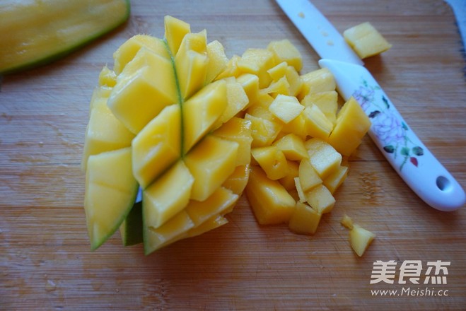 Tender and Refreshing Mango Pudding recipe