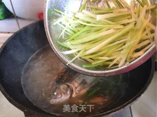 Carp Soup with Shredded Radish#autumn Nourishes The Lungs# recipe