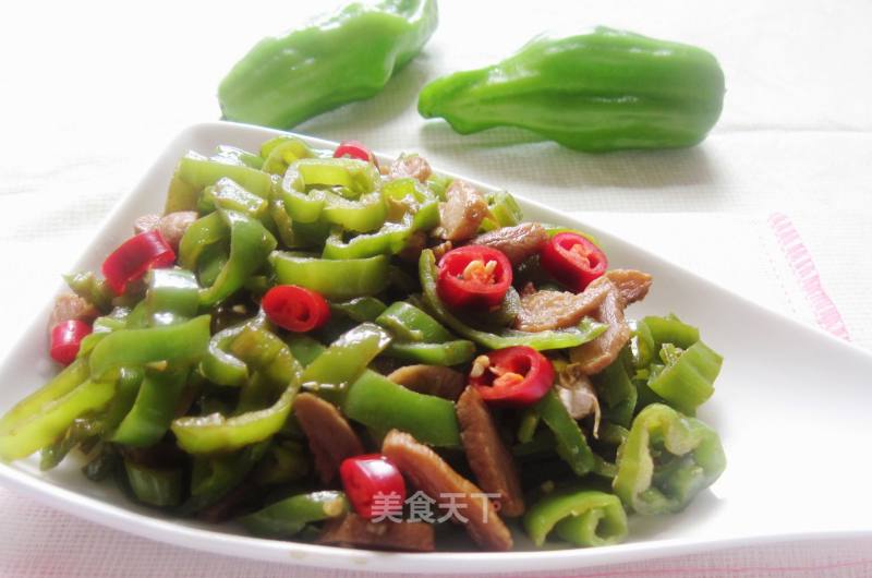 Stir-fried Green Peppers with Dried Radish recipe