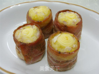 Baked Potatoes with Cheese and Bacon recipe