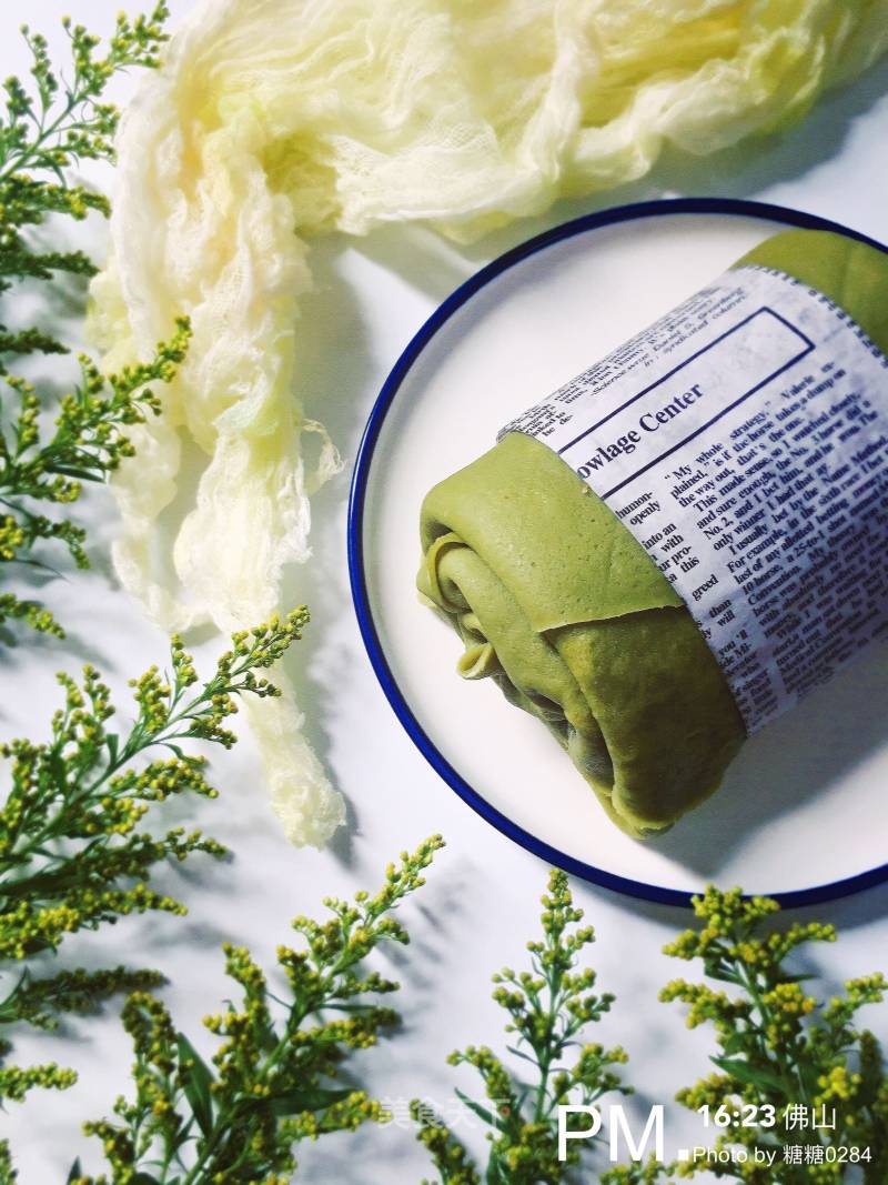 Matcha Honey Bean Towel Roll recipe