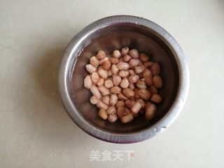 Braised Pig's Trotters with Fermented Bean Curd and Peanuts recipe