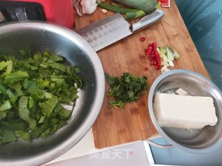 Lactone Tofu and Chinese Cabbage Soup recipe