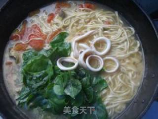 Chicken Soup Squid Noodles recipe