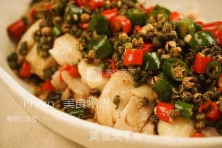 Spicy Rattan Pepper Chicken recipe