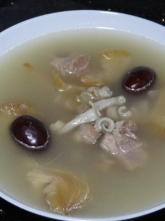 Hericium and Sandworm Pork Bone Soup recipe