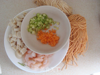 Winter Breakfast: Shrimp Noodles with Bamboo Shoots recipe