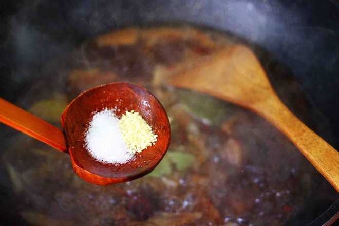 Braised Beef Stew with Garlic recipe