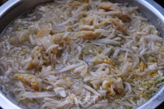 Northeast Sauerkraut Stewed Big Bone recipe