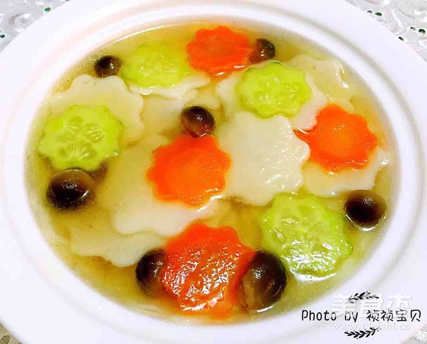 Seasonal Vegetable Noodle Flower Soup recipe