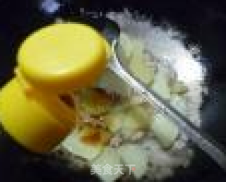 Stir-fried Potatoes with Minced Meat recipe