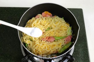 Pasta with Pumpkin Sausage and Asparagus recipe