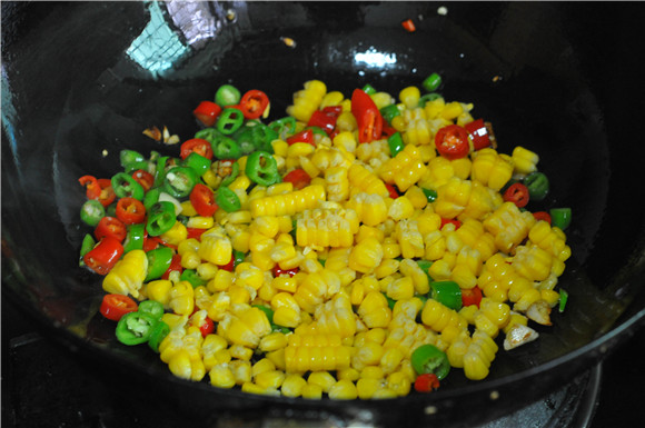 Stir-fried Corn with Green Chilies recipe