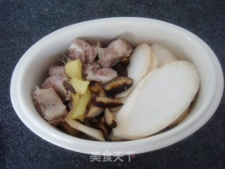 Rabbit Private Kitchen-stewed Ribs with Chicken Comatus and Mushroom recipe