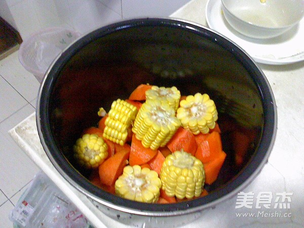 Corn Pork Bone Soup recipe