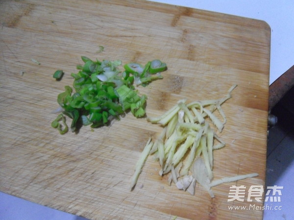 Vermicelli, Spinach and Pig Liver Soup recipe