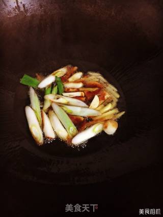 Braised Pork with Quail Eggs recipe