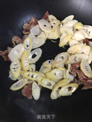 Stir-fried Shredded Pork with Bamboo Shoots recipe