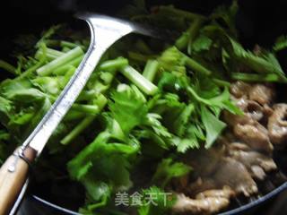 Celery Stir-fried Pork recipe
