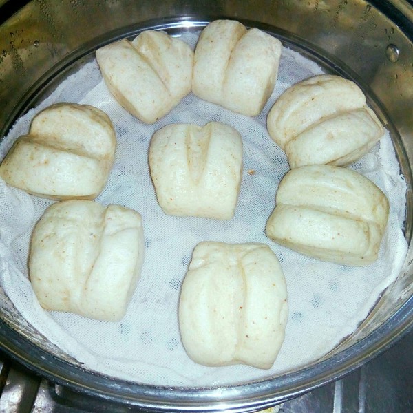 #猪麦集# Cut Small Steamed Buns with Buckwheat Knife recipe