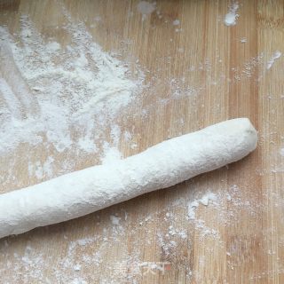 Pork Leek and Sophora Japonica Dumplings recipe