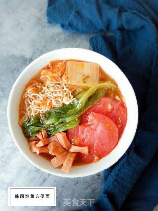 Korean Kimchi Instant Noodles recipe