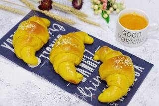 Whole Wheat Pumpkin Croissants recipe