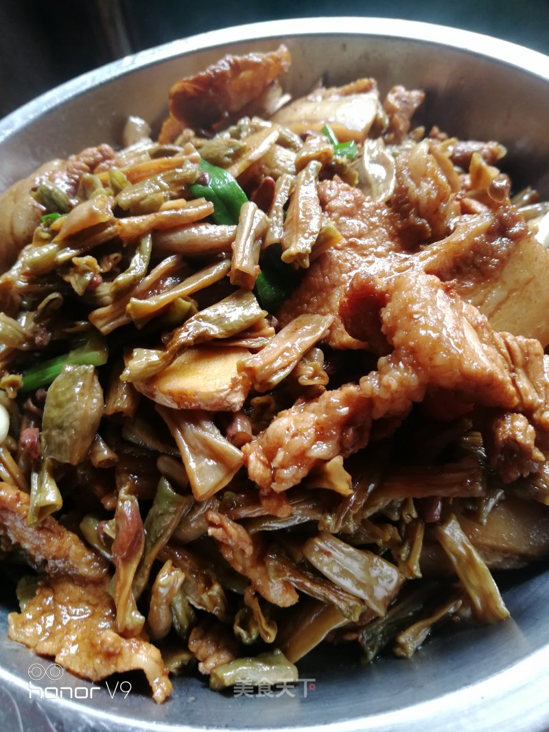 Fried Beans with Pork Slices recipe