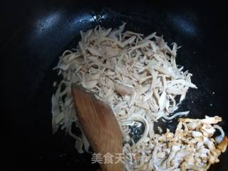 Fried Pork with Bamboo Shoots recipe