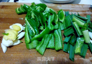 Stir-fried Tofu with Green Pepper recipe