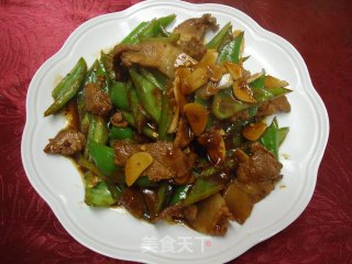 Fried Pork with Chili recipe