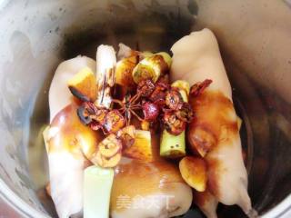 Homemade Braised Pork Knuckles recipe