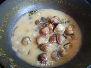 Clam Ang Thorn Fish Soup recipe