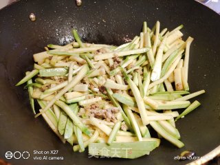 Zucchini Fried Minced Pork recipe