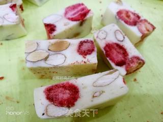 Dried Strawberry Almond Nougat recipe