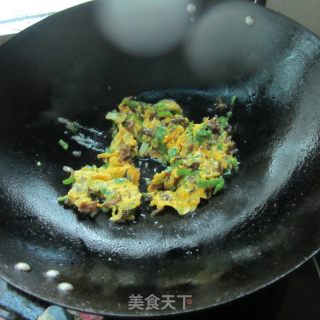 Fried Egg with Fungus and Green Pepper recipe