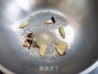 Braised Pork Trotters with Sauce recipe