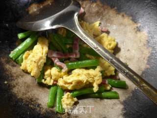 Scrambled Eggs with Pork and Plum Beans recipe