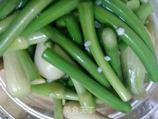 Pickling Method of Sweet and Sour Buckwheat Garlic Moss recipe