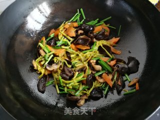Fresh Daylily Stir-fry recipe