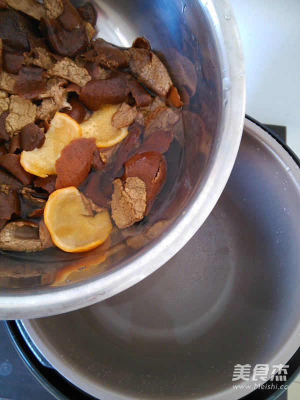Nine-made Dried Tangerine Peel with Licorice recipe