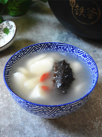 Sea Cucumber and Yam Wolfberry Soup recipe