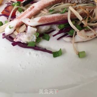 Grilled Chestnut Squash Squid Leg Salad recipe