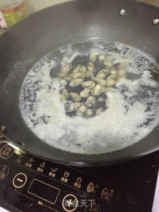 Sea Oyster Omelette recipe