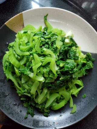 Stir-fried Mustard Greens with Minced Garlic and Dried Chilies recipe