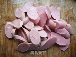 Stir-fried Ham Sausage with Summer Melon recipe