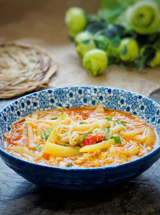 Tomato and Potato Noodle Soup recipe