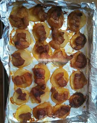 Roasted Pork Belly with Potato Chips recipe