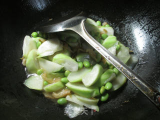 Stir-fried Mustard with Green Soy recipe